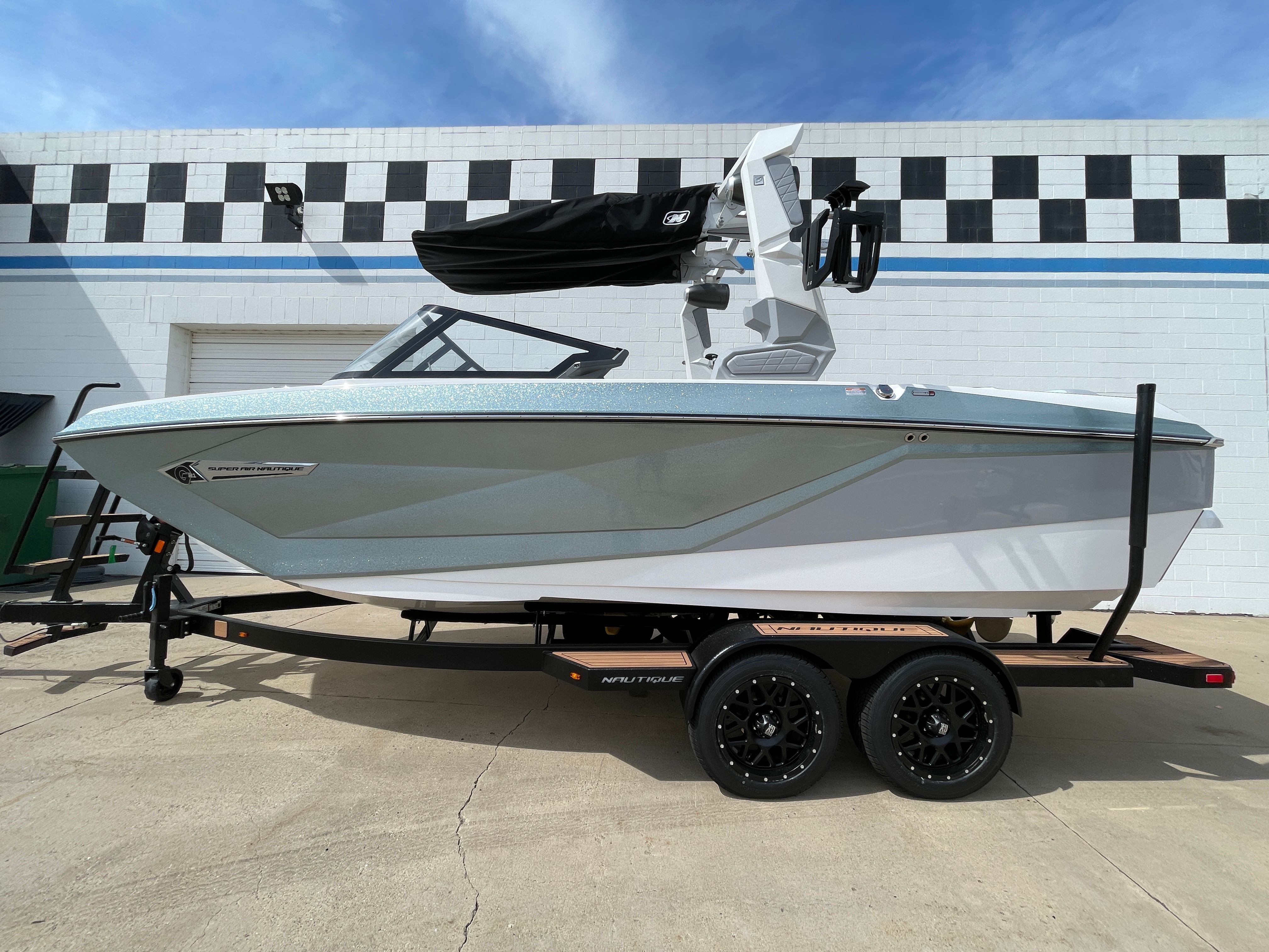 Picture of New 2022 Nautique G21