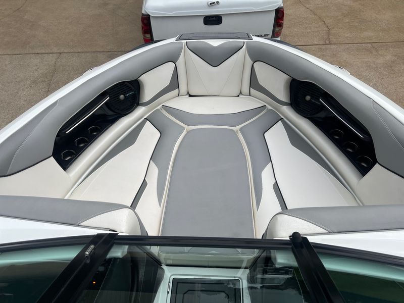 Used 2017 Centurion Ri237 For Sale Cleveland, TN Team Marine