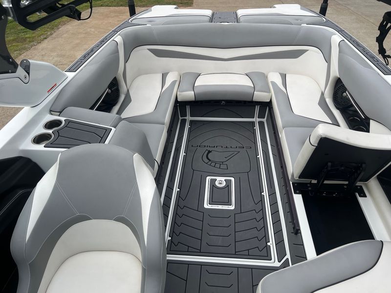 Used 2017 Centurion Ri237 For Sale Cleveland, TN Team Marine