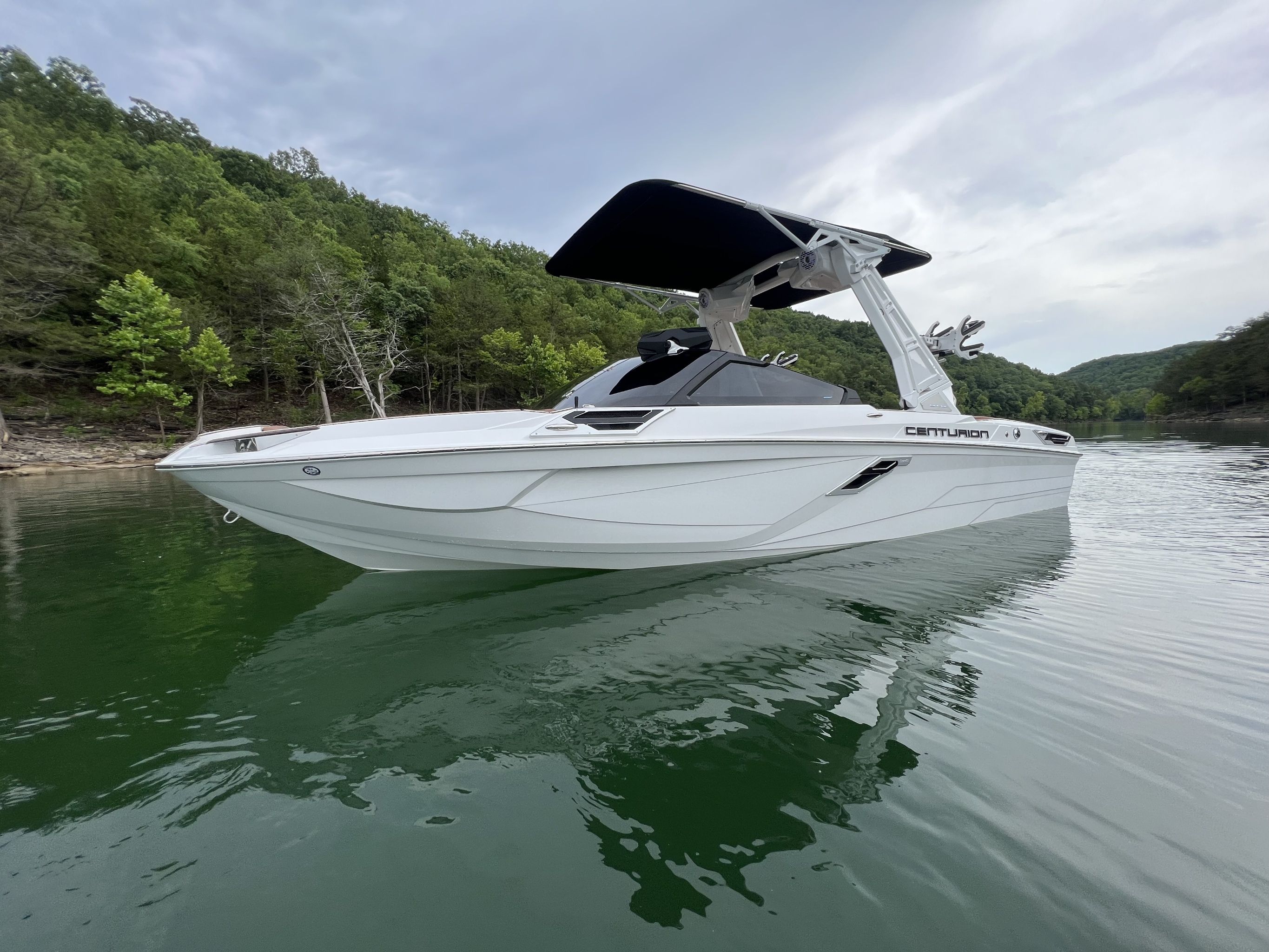 Boat Dealer Missouri New & Used Boats, Pontoon Boats & Pro Shop