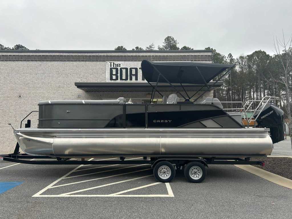 New Crest Classic PLATINUM 240 SLSC For Sale Lake Lanier, GA The Boat