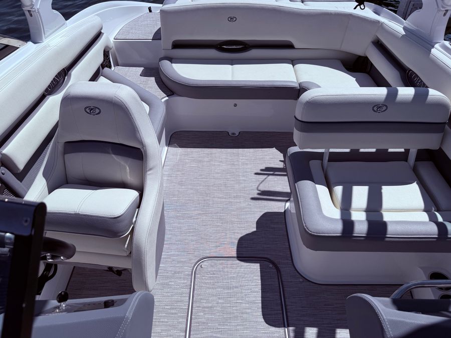 2022 Cobalt CS23 Surf, photo 16 of 30