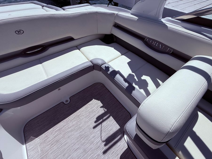 2022 Cobalt CS23 Surf, photo 6 of 30