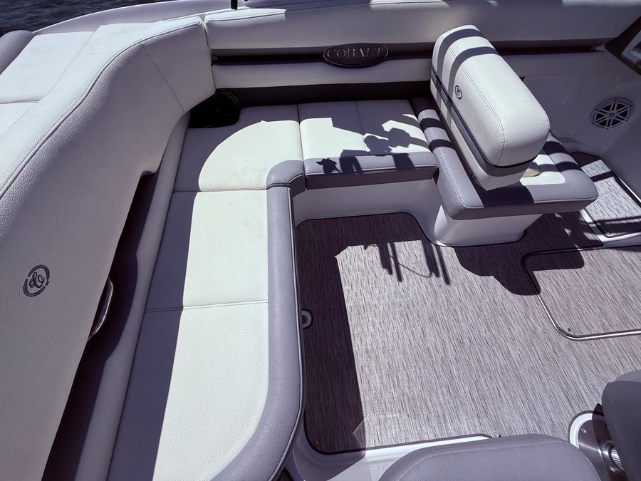 2022 Cobalt CS23 Surf, photo 4 of 30