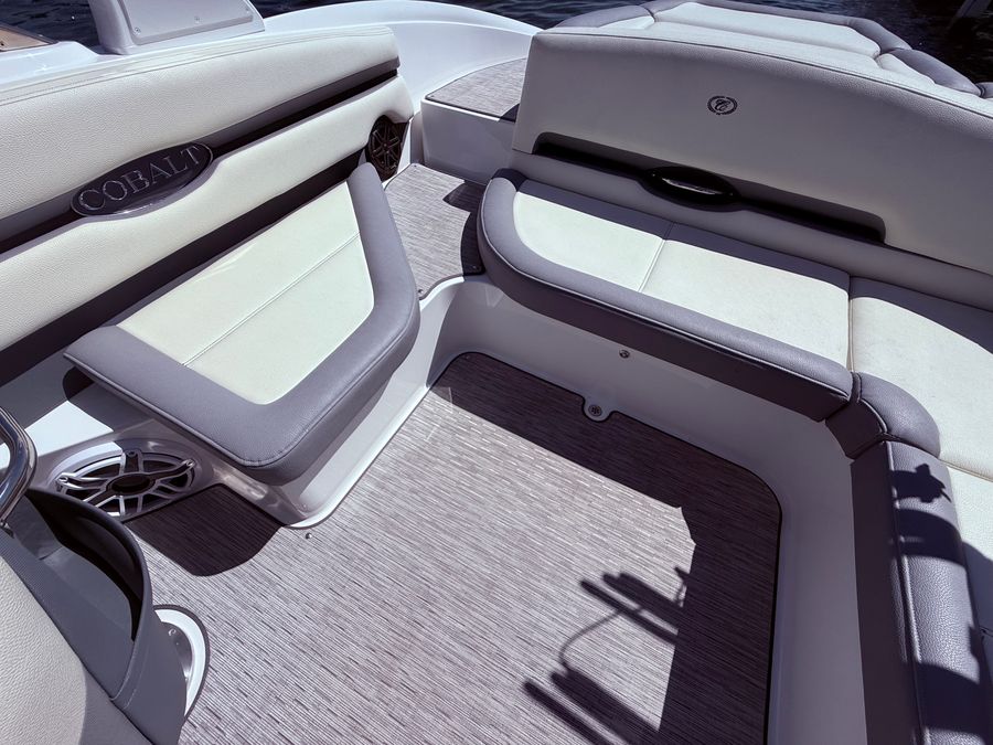 2022 Cobalt CS23 Surf, photo 7 of 30