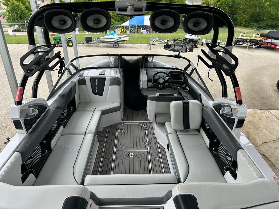 2015 Nautique Super Air Nautique G23, photo 5 of 16