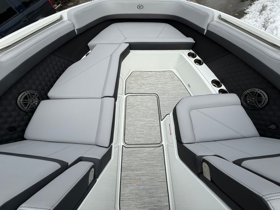 2026 Cobalt R8, photo 11 of 30
