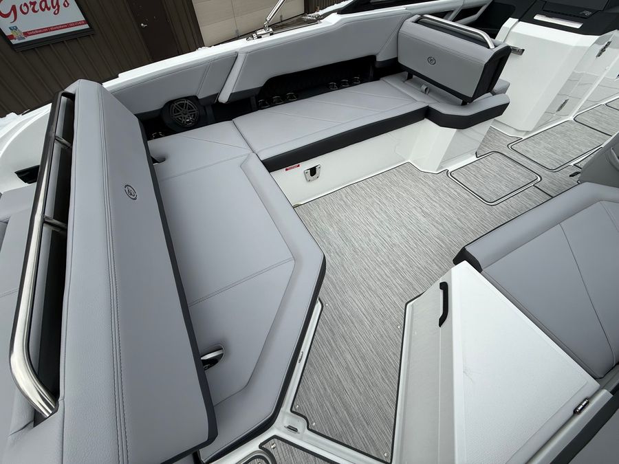 2026 Cobalt R8, photo 2 of 30