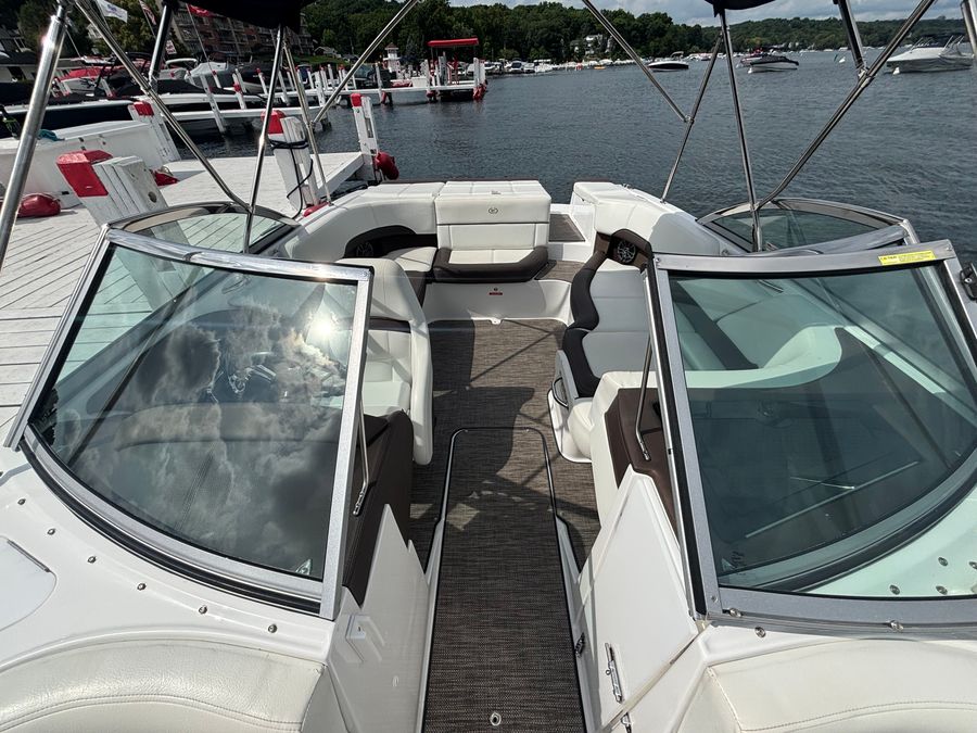 2024 Cobalt 220S, photo 14 of 17