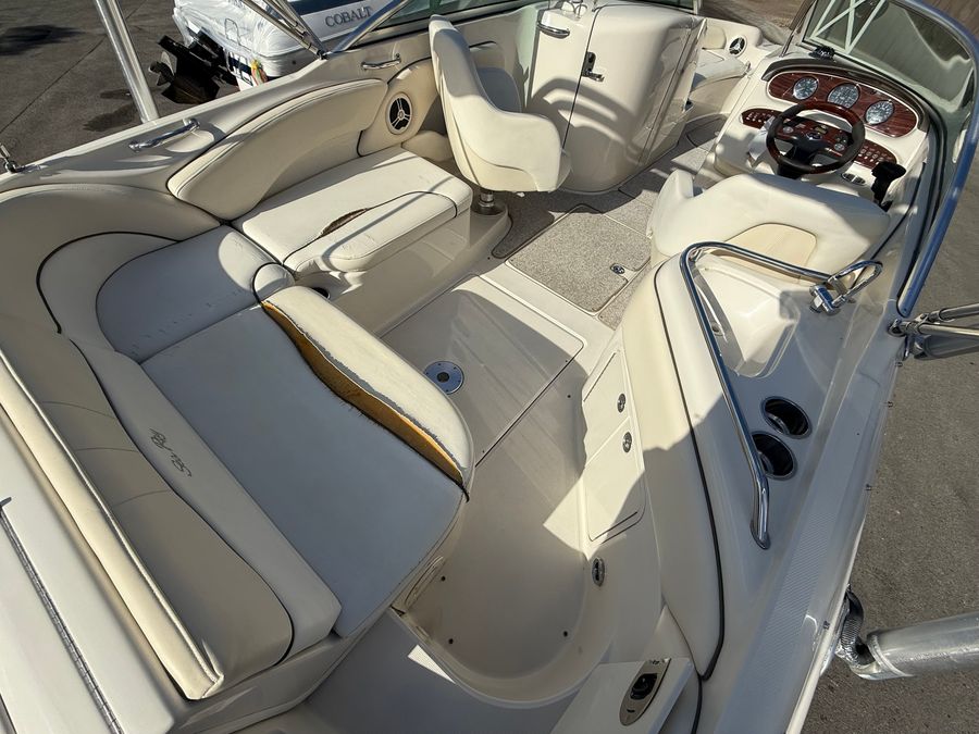 2008 Sea Ray 240 Sundeck, photo 16 of 28
