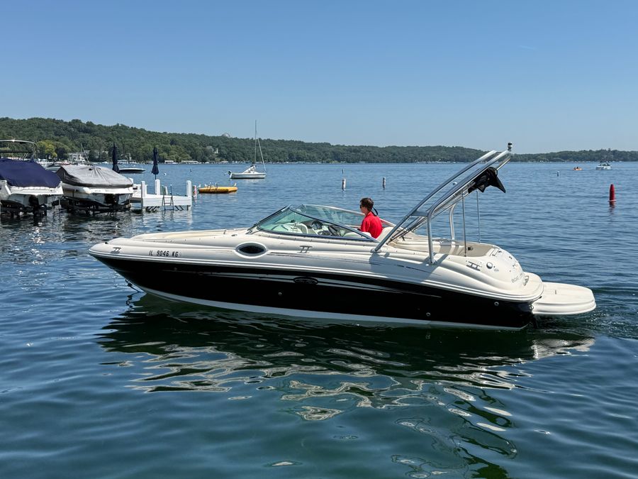 2008 Sea Ray 240 Sundeck
