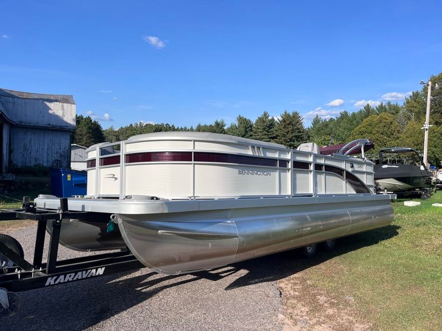 2024 Bennington 23SXSR, photo 11 of 30