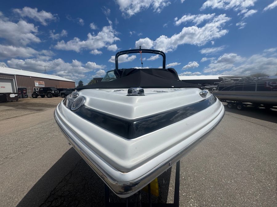2023 Crownline 240SS, photo 2 of 14