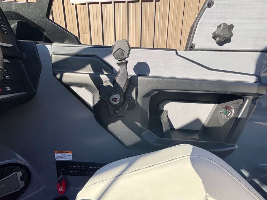 2027 Axis T250, photo 9 of 16