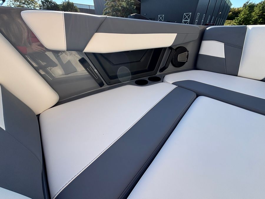 2027 Axis T250, photo 15 of 16
