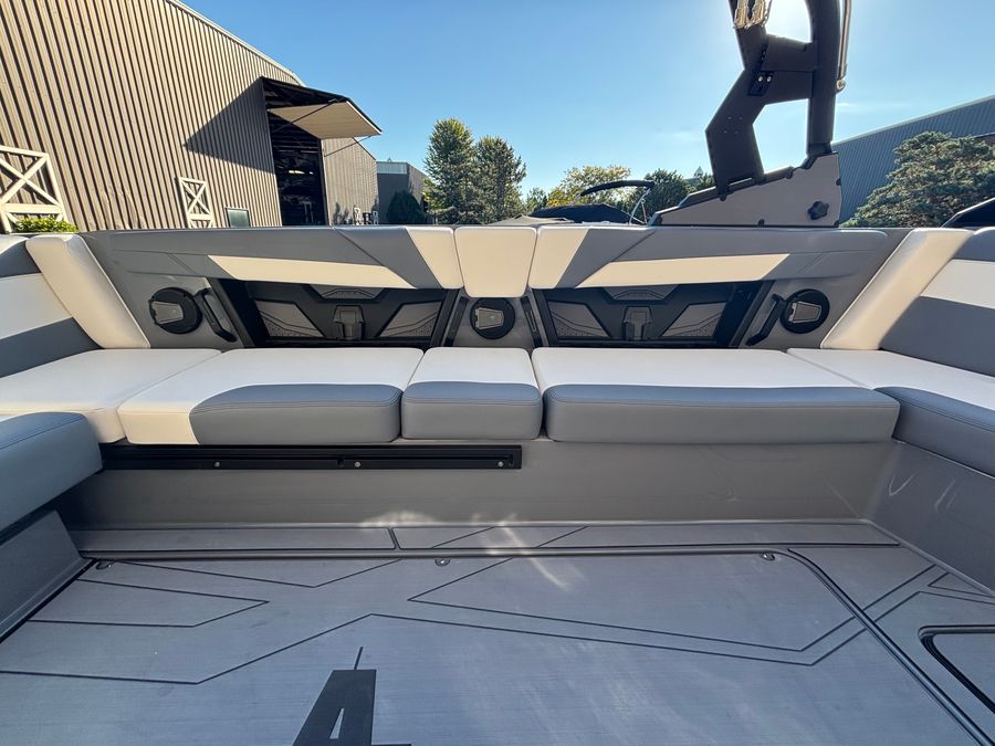2027 Axis T250, photo 5 of 16