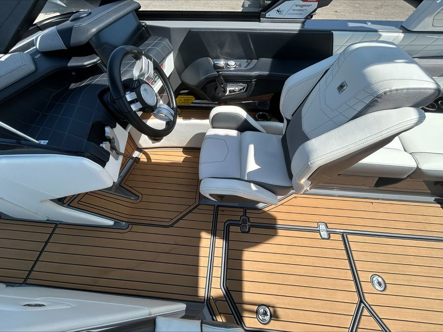 2023 Nautique G23, photo 8 of 15