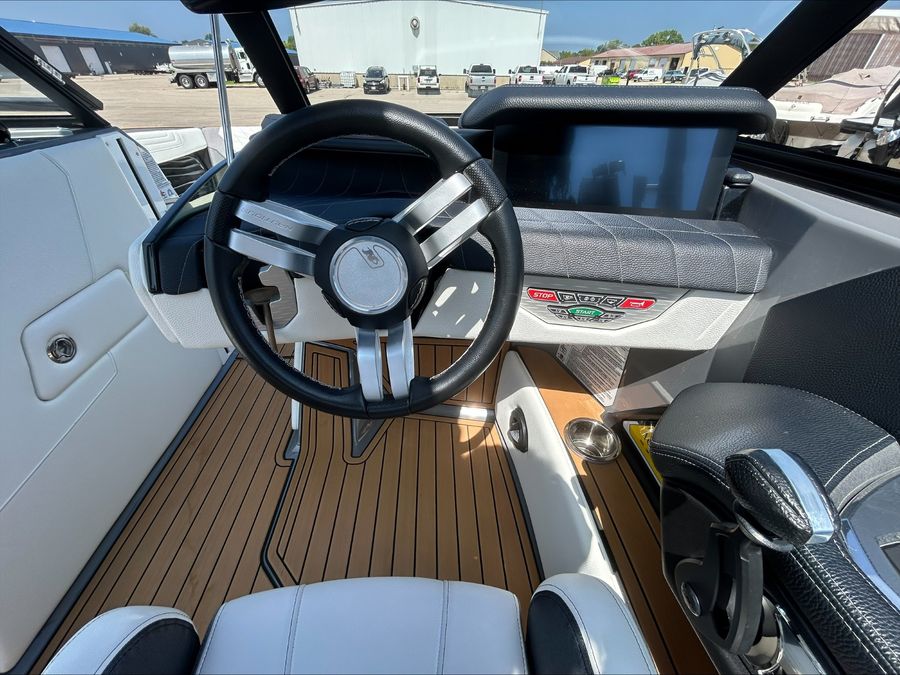 2023 Nautique G23, photo 9 of 15