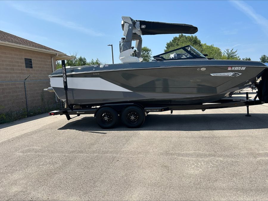 2023 Nautique G23