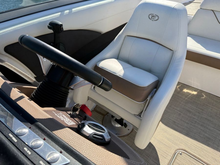 2015 Cobalt 210, photo 14 of 19