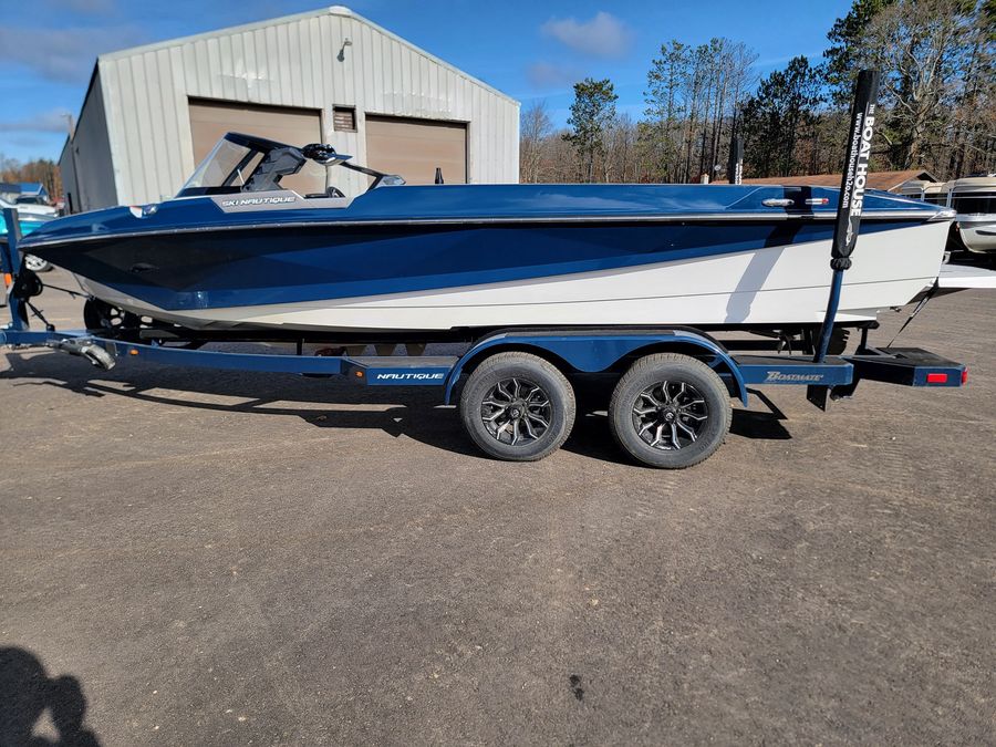 2024 Nautique Ski Closed Bow, photo 4 of 16