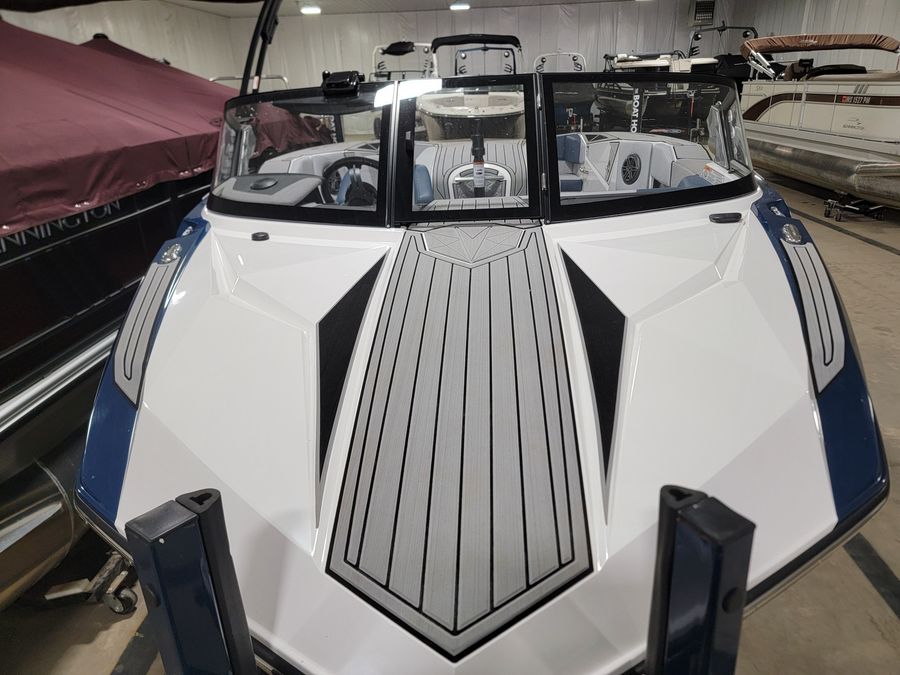 2024 Nautique Ski Closed Bow, photo 9 of 16