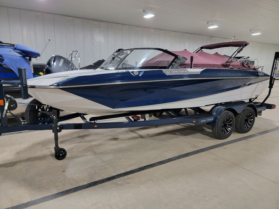 2024 Nautique Ski Closed Bow, photo 8 of 16