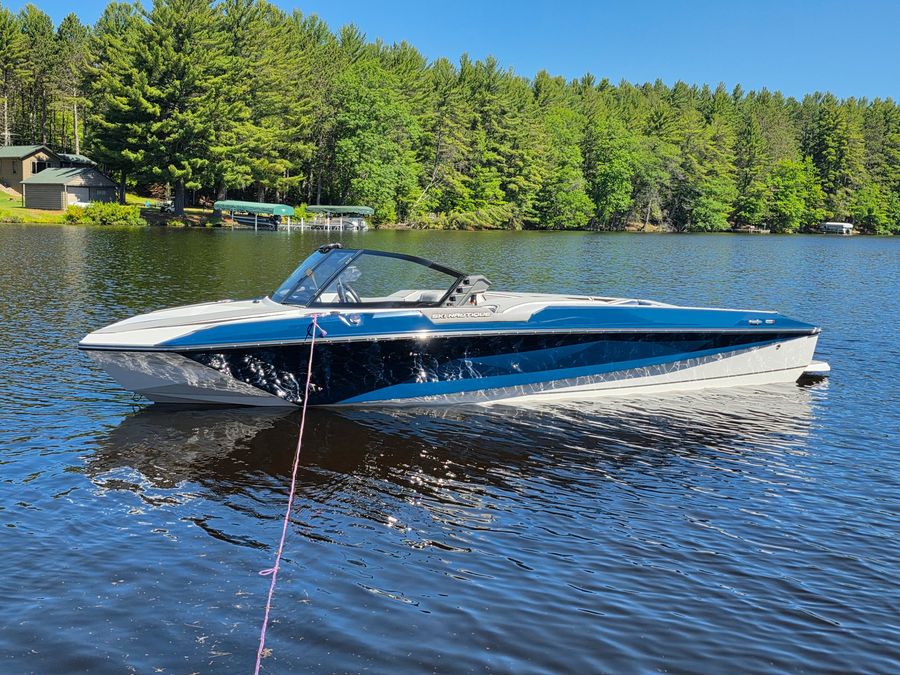 2024 Nautique Ski Closed Bow
