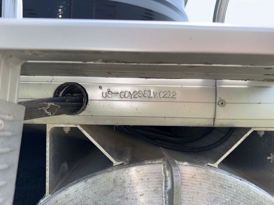 2012 Sweetwater 220SL, photo 20 of 22