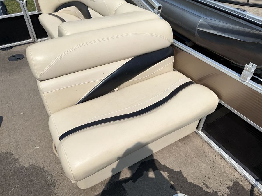 2012 Sweetwater 220SL, photo 14 of 22