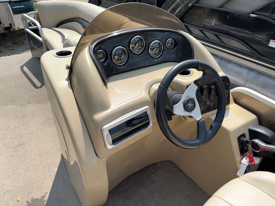 2012 Sweetwater 220SL, photo 11 of 22