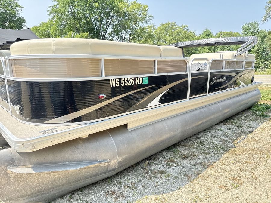 2012 Sweetwater 220SL, photo 4 of 22