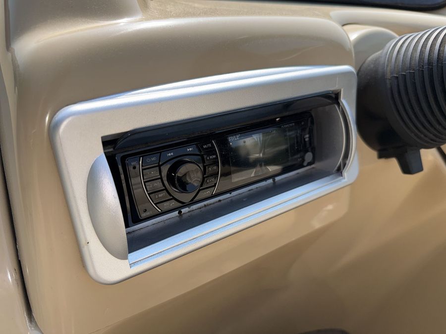 2012 Sweetwater 220SL, photo 15 of 22