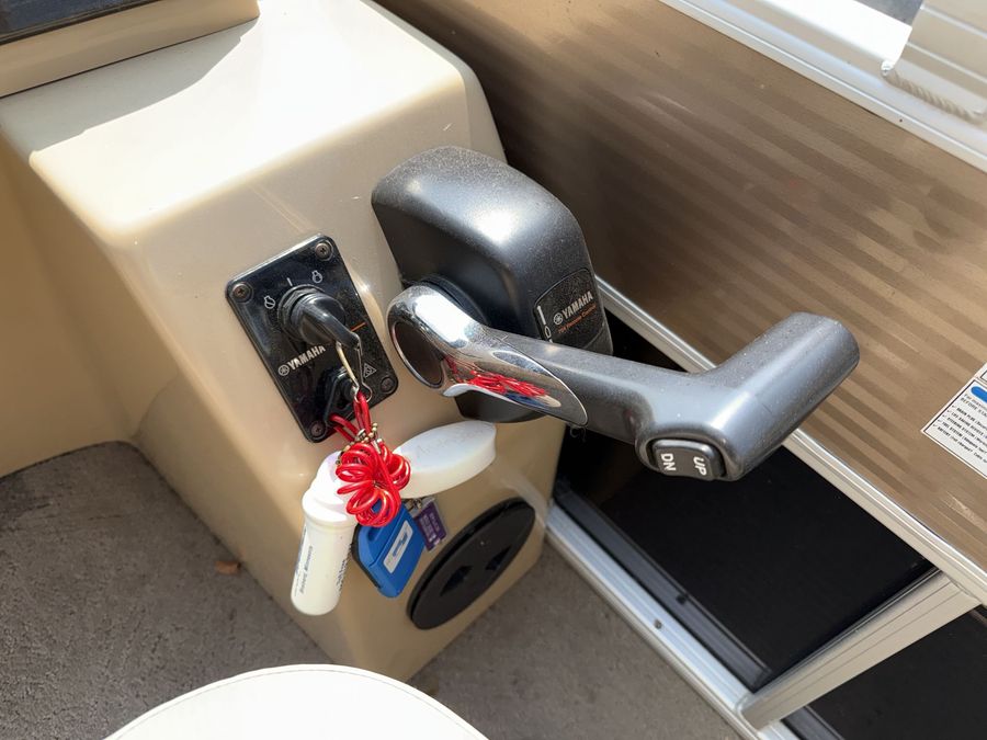 2012 Sweetwater 220SL, photo 22 of 22