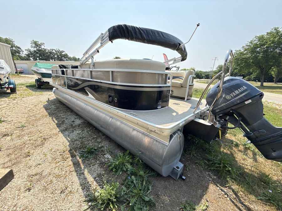 2012 Sweetwater 220SL, photo 5 of 22