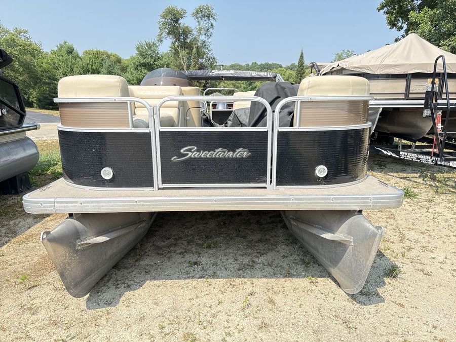 2012 Sweetwater 220SL, photo 3 of 22