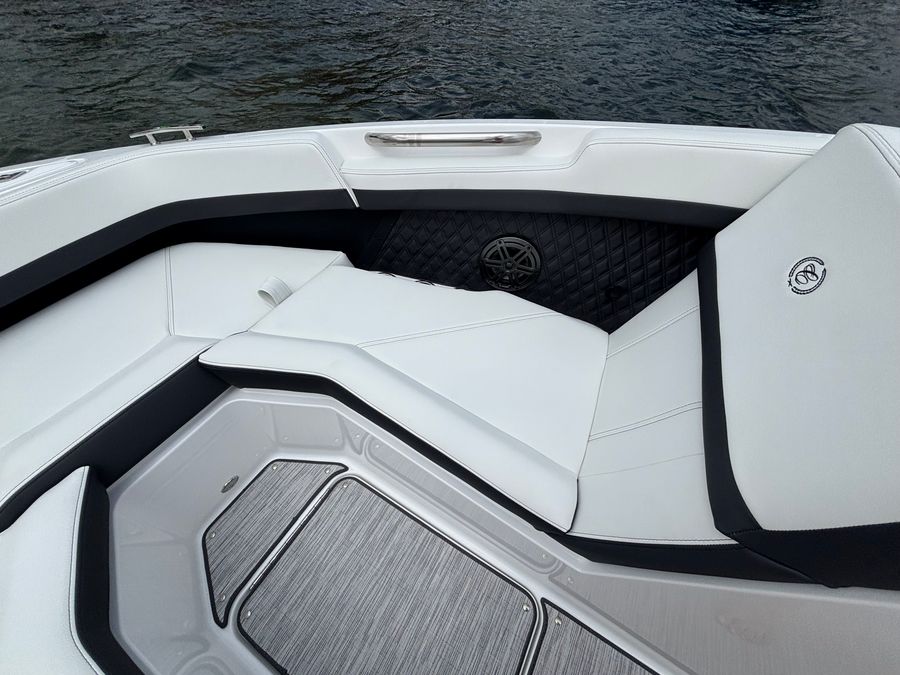 2027 Cobalt R4, photo 17 of 19