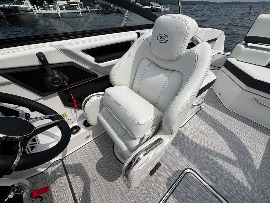 2027 Cobalt R4, photo 8 of 19