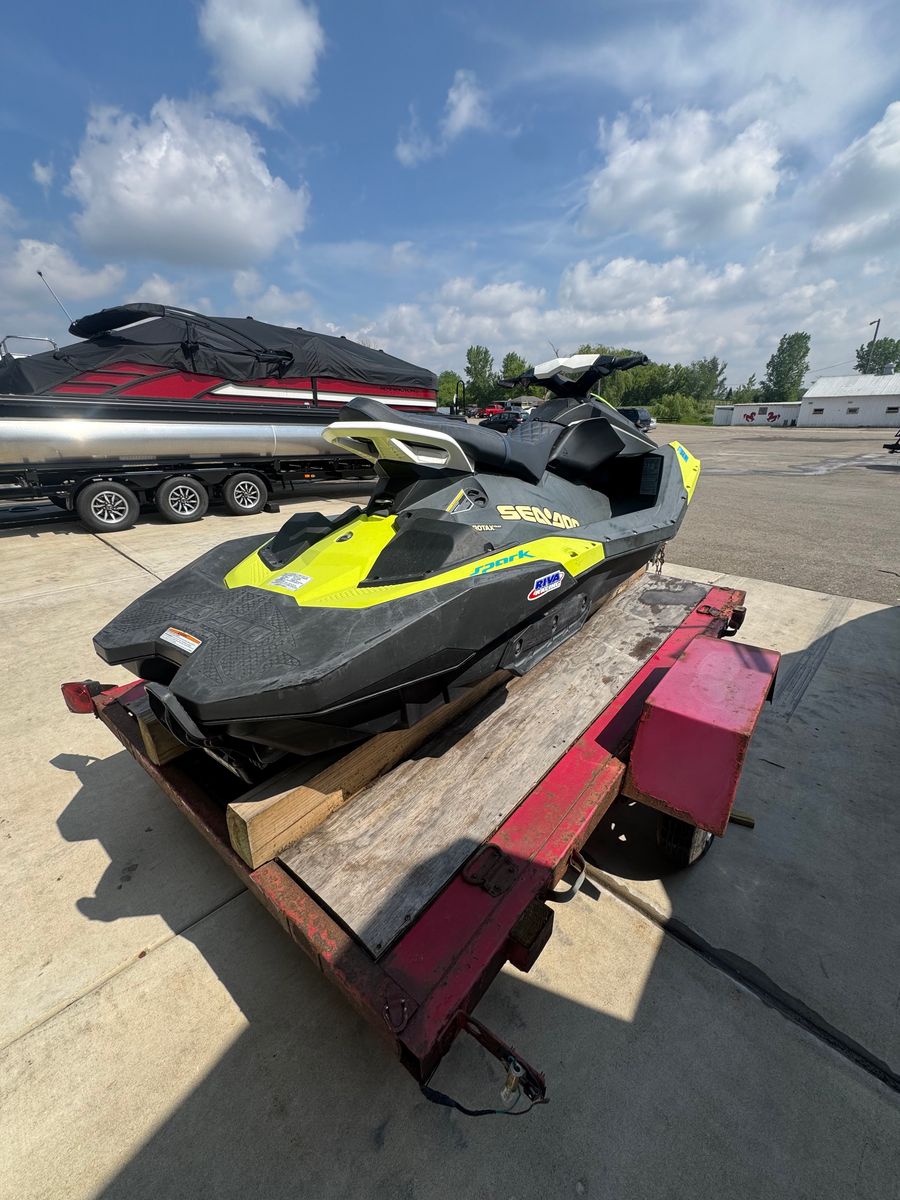 2018 Sea-Doo Spark, photo 2 of 5