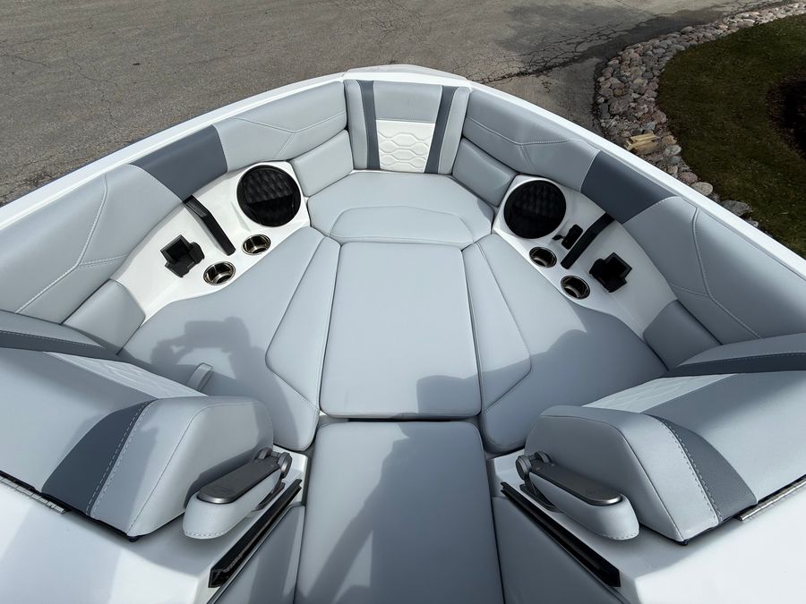 2026 Malibu 23LSV, photo 12 of 30
