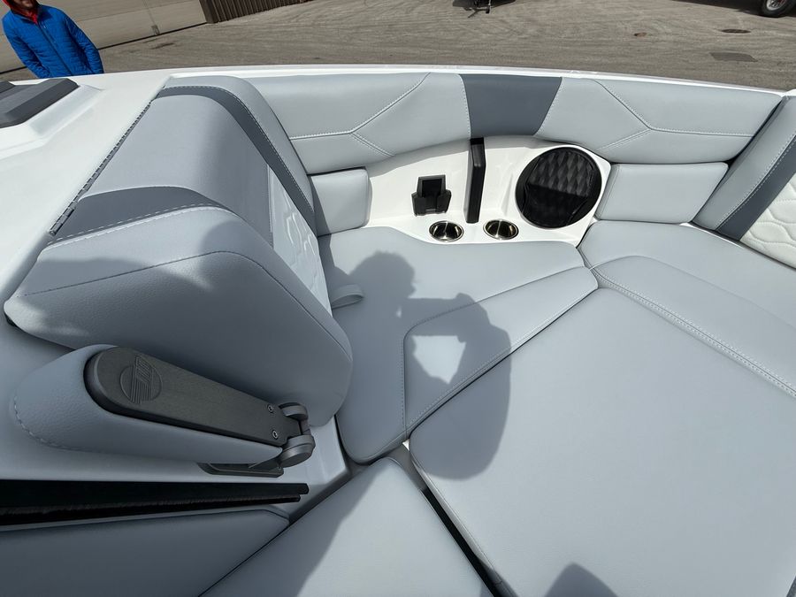 2026 Malibu 23LSV, photo 14 of 30