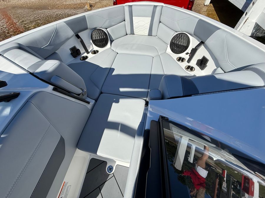 2026 Malibu 23LSV, photo 28 of 30