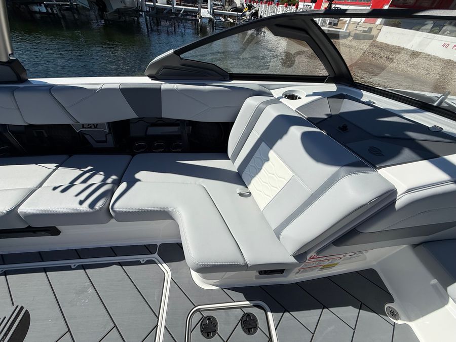 2026 Malibu 23LSV, photo 26 of 30