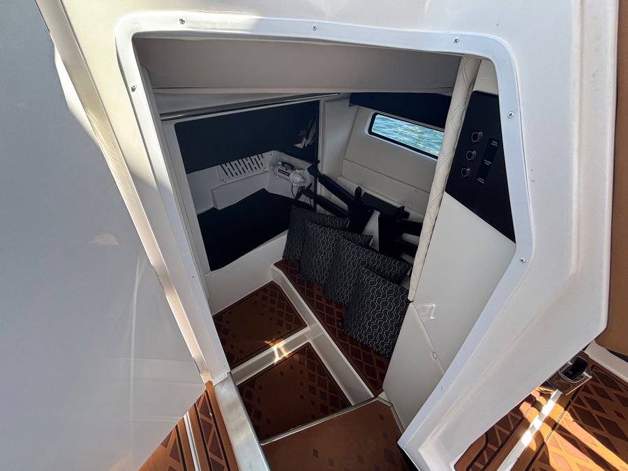 2026 Cobalt R31 Surf, photo 13 of 30