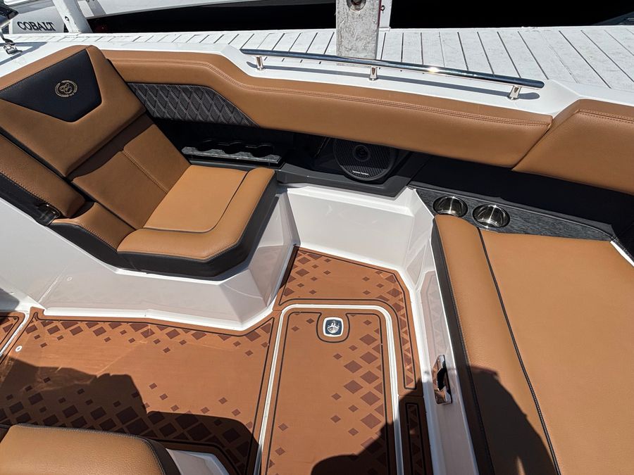 2026 Cobalt R31 Surf, photo 26 of 30