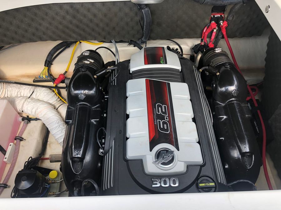 2018 Rinker 26QXBR, photo 11 of 13