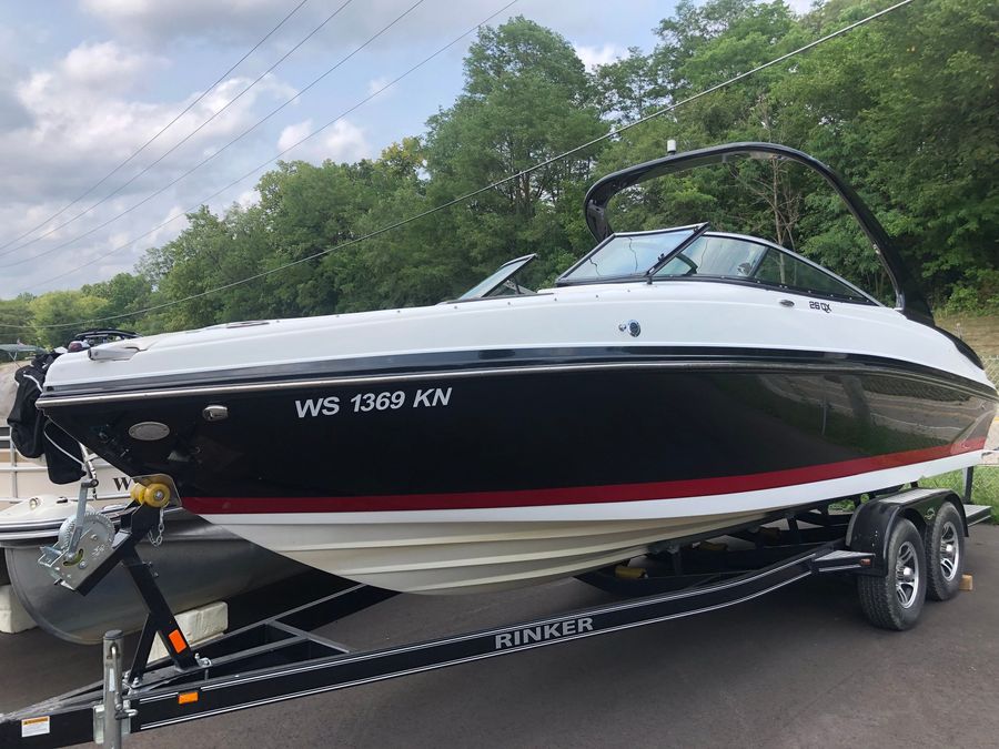 2018 Rinker 26QXBR, photo 2 of 13