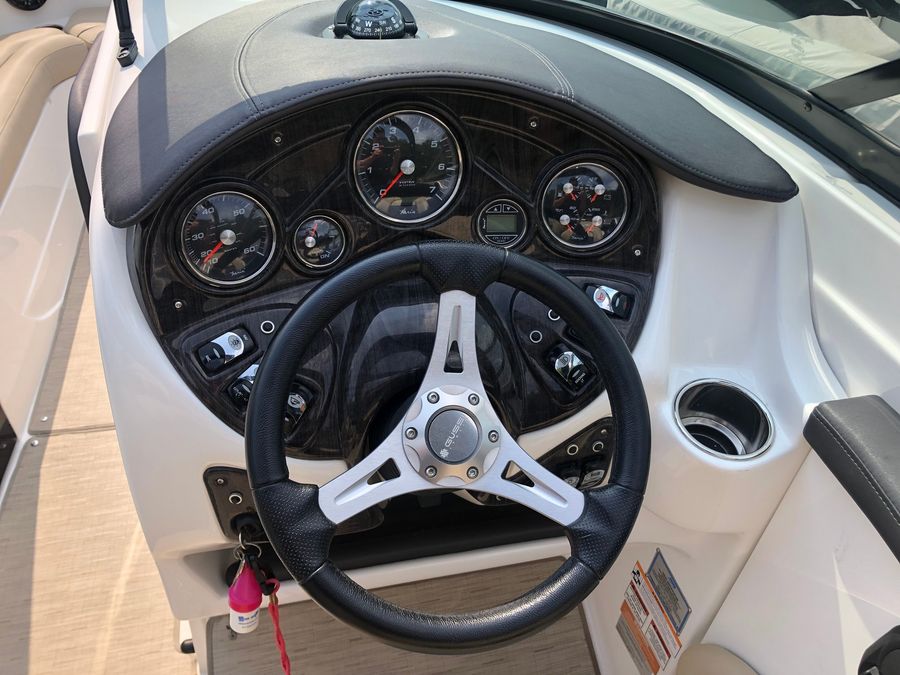 2018 Rinker 26QXBR, photo 6 of 13