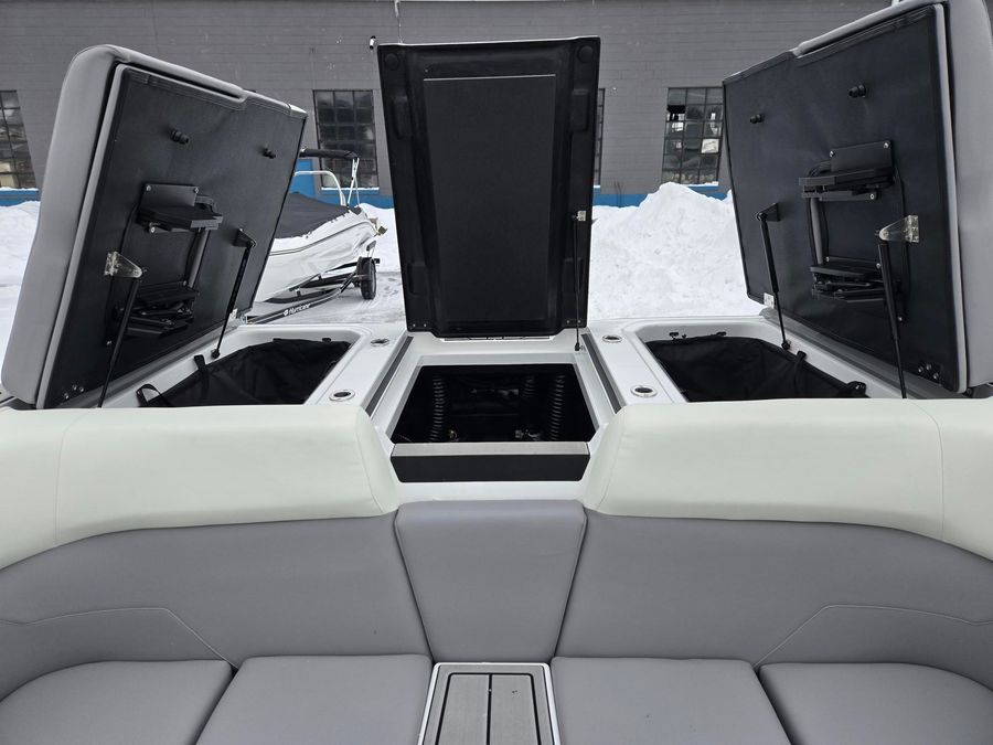 2026 Moomba Max, photo 21 of 23