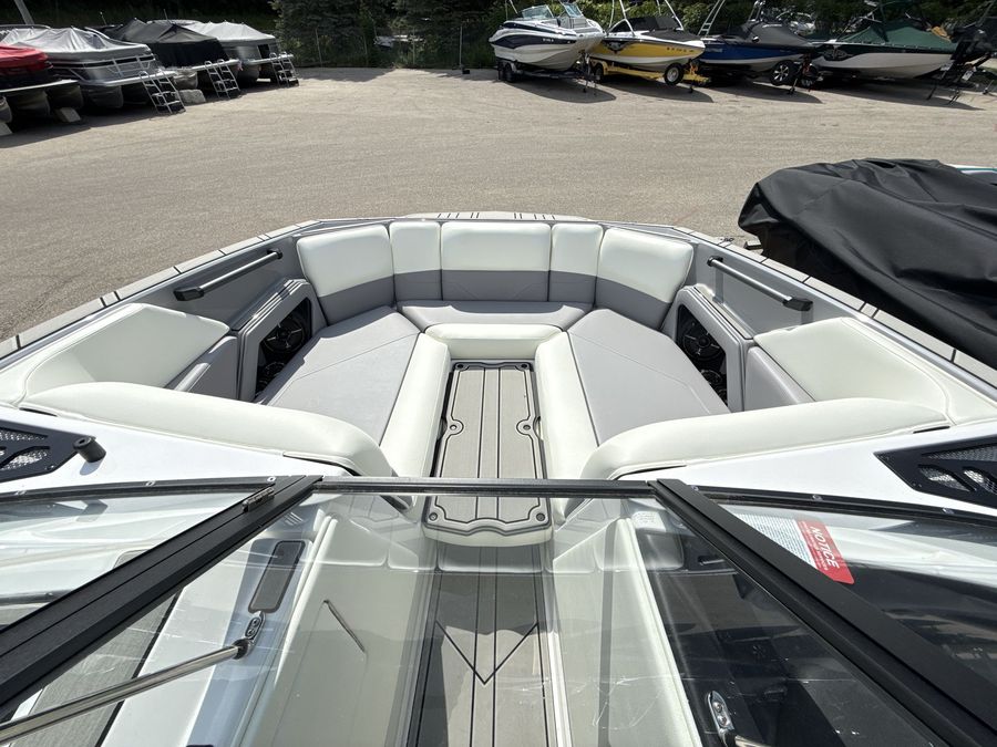 2026 Moomba Max, photo 11 of 23